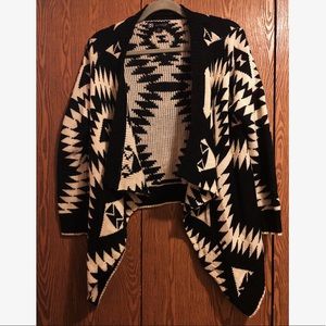 Kadence Sweaters - Kadence Aztec pattern sweater Kadence Sweaters - Kadence Aztec pattern sweater